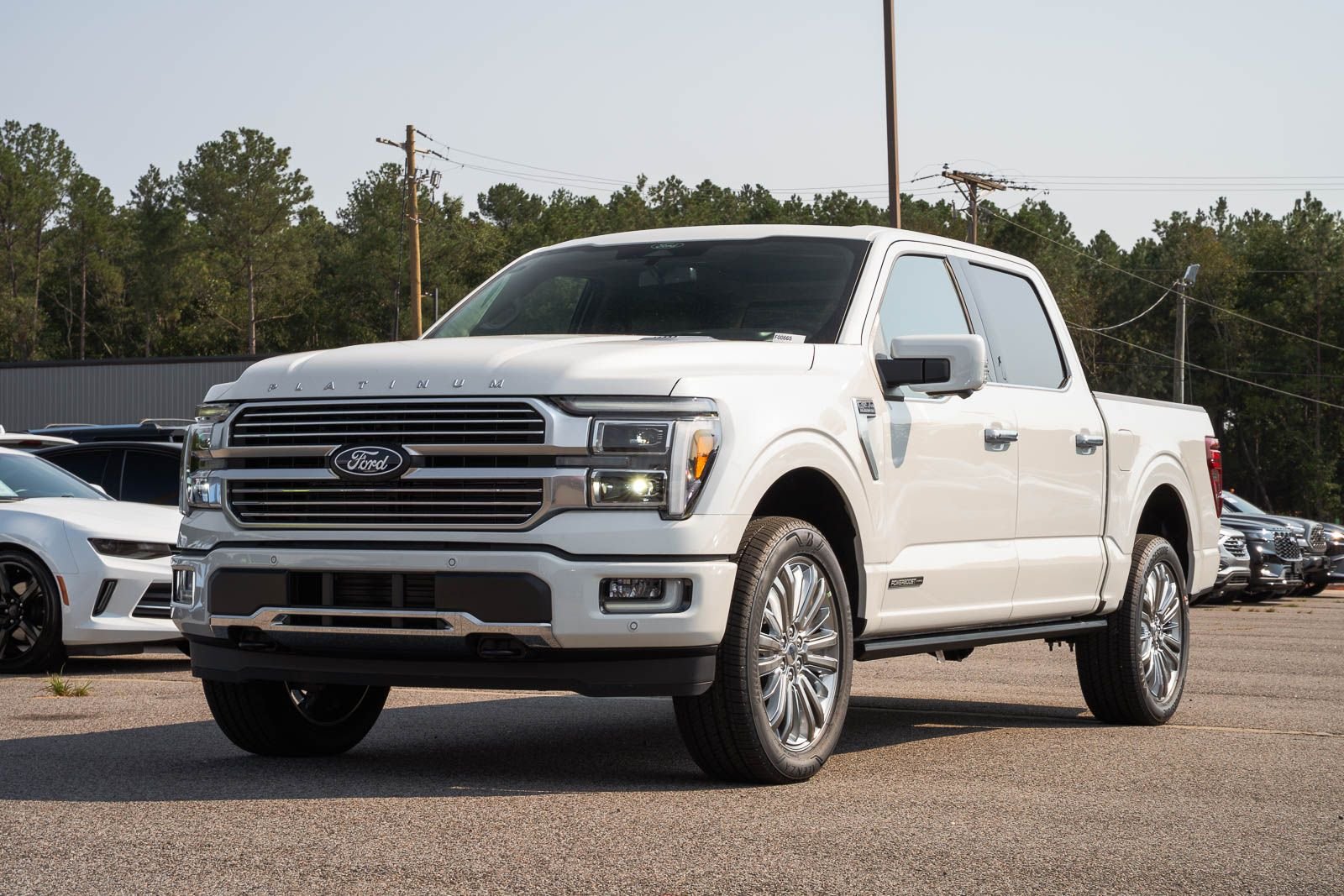 New 2026 Star White Metallic Tri-Coat Ford Platinum® image 4