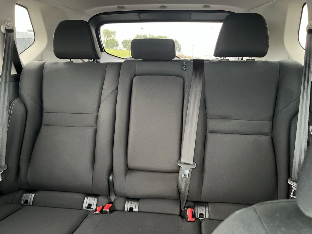 Used 2023 White Nissan S image 21