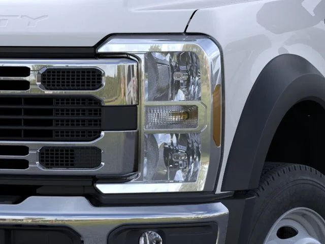 2025 Ford F-550 Super Duty Chassis Cab XL - Photo 18