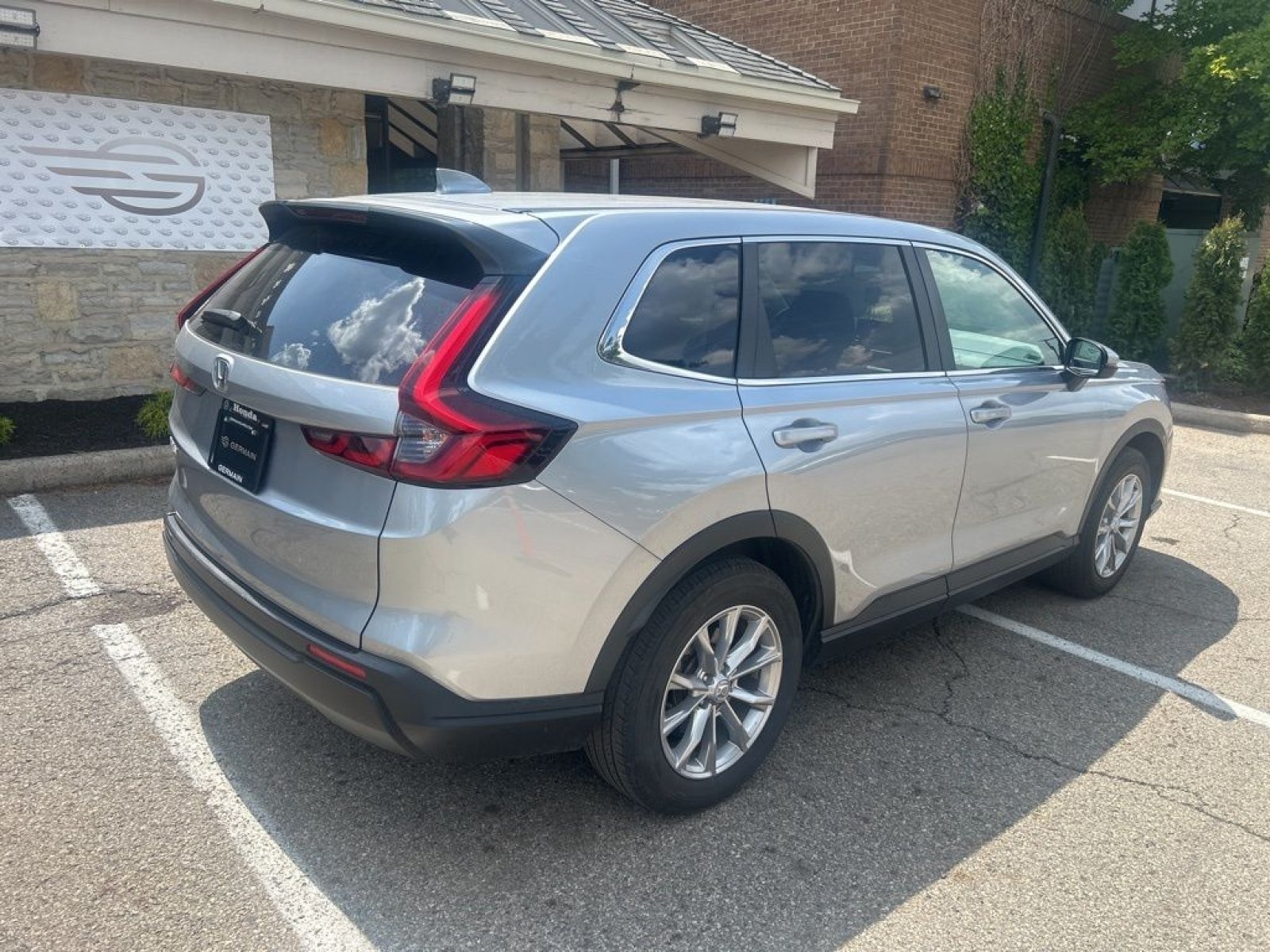 2024 Honda CR-V EX - Photo 8