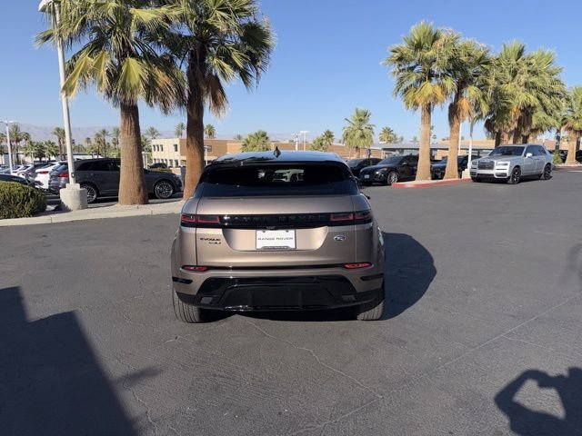 Used 2020 Kaikoura Stone Metallic Land Rover R-Dynamic SE image 7