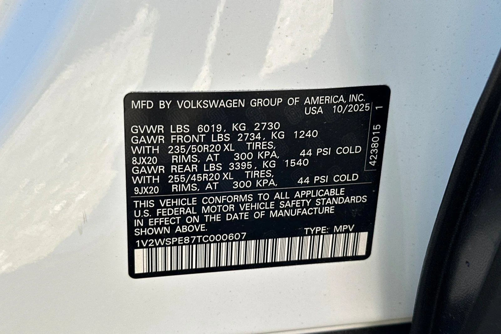 New 2026 Opal White Pearl Volkswagen Pro S image 25
