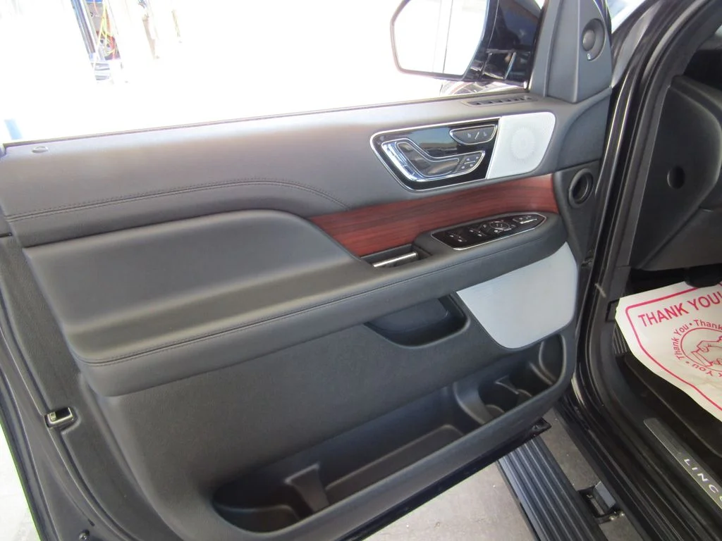 Used 2023 Starlight Lincoln Reserve image 26