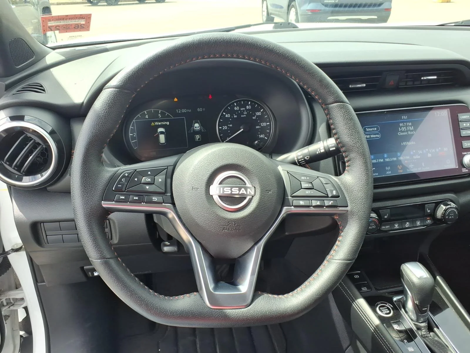 Used 2024 Aspen White Nissan SR image 22