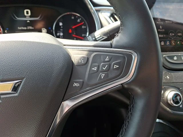 Used 2024 Summit White Chevrolet LT image 22