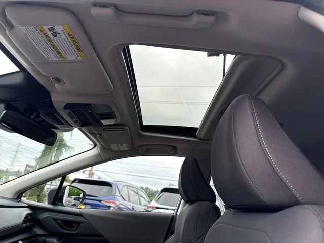 New 2026 CRYSTAL WHITE PEARL Subaru Premium image 30