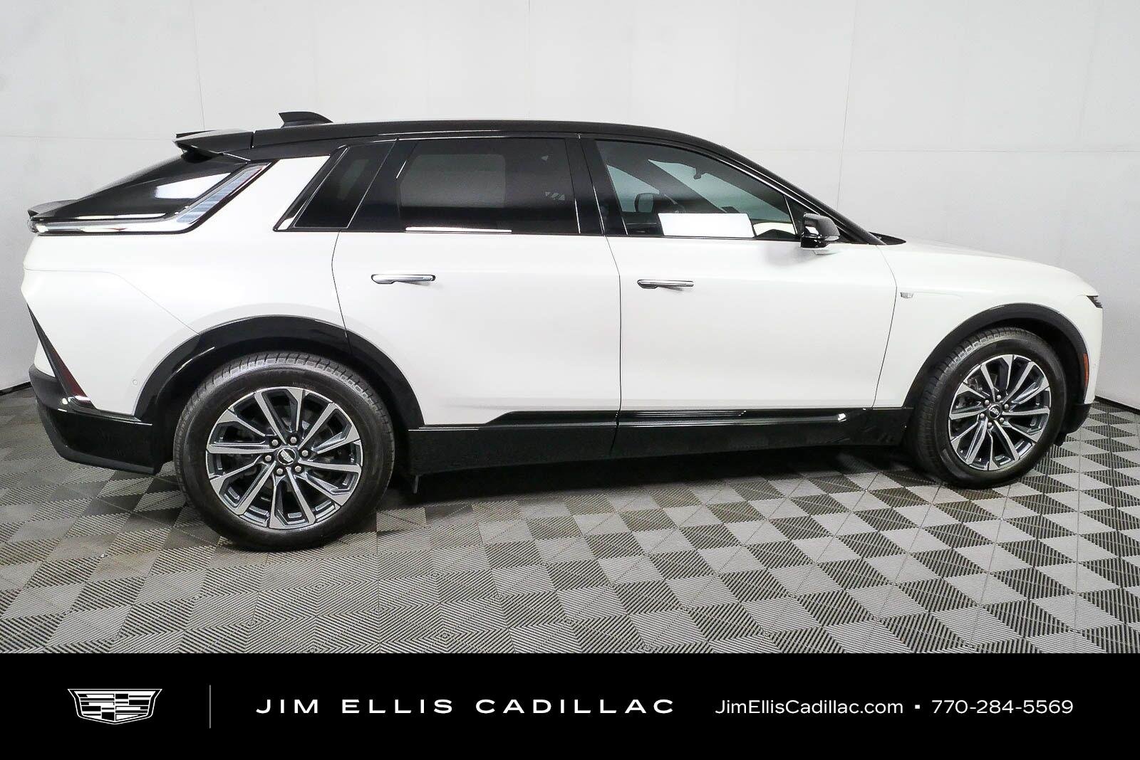 Used 2024 Cadillac LYRIQ Luxury 1 with VIN 1GYKPPRL4RZ123068 for sale in Atlanta, GA