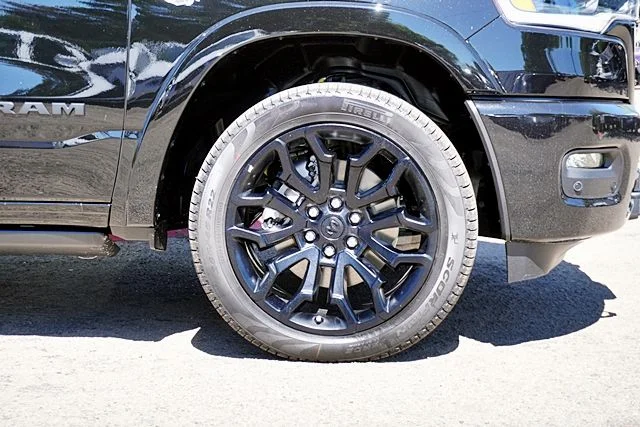 New 2026 Diamond Black Crystal Pearl-Coat Exterior Paint RAM Limited image 8