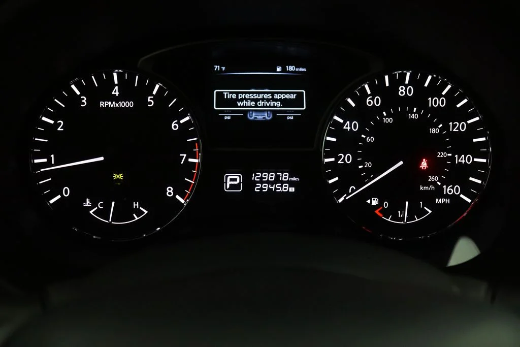 Used 2015 Black Nissan 2.5 S image 22