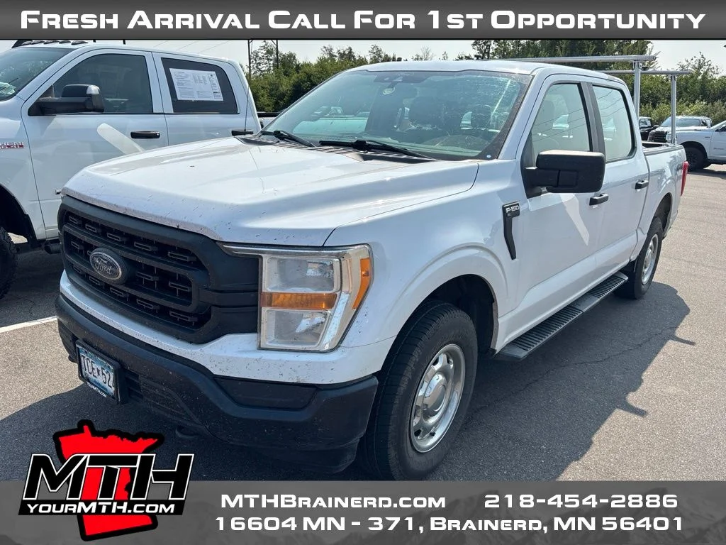 Used 2021 White Ford XL image 3
