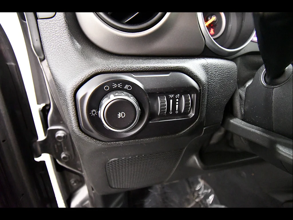 2018 Jeep All-New Wrangler Unlimited Sport - Photo 19