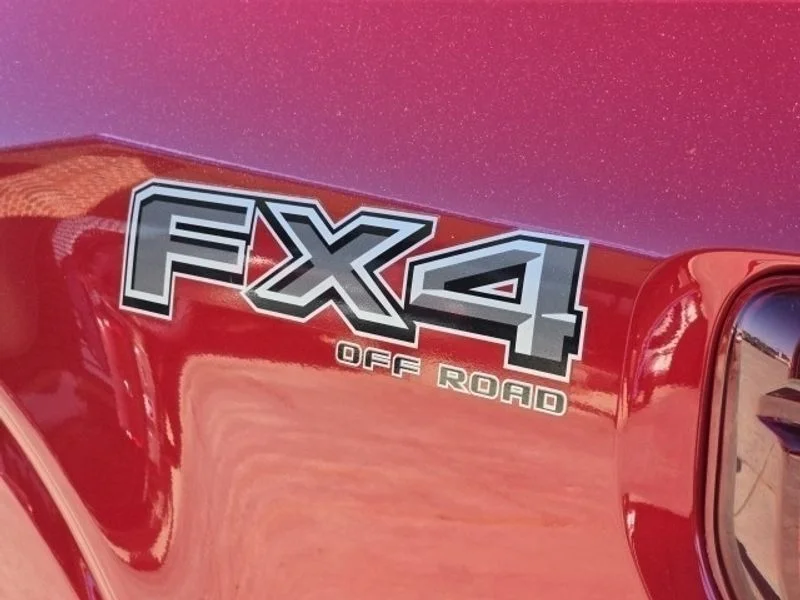 2025 Ford F-150 XLT - Photo 6