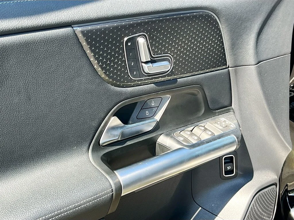 2025 Mercedes-Benz GLA GLA250 - Photo 18