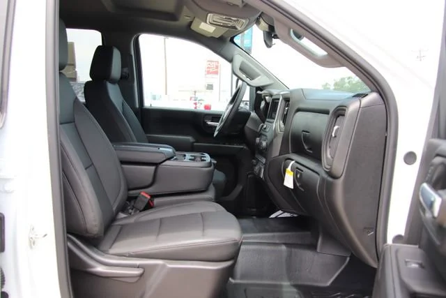 New 2026 Summit White Chevrolet Work Truck image 22