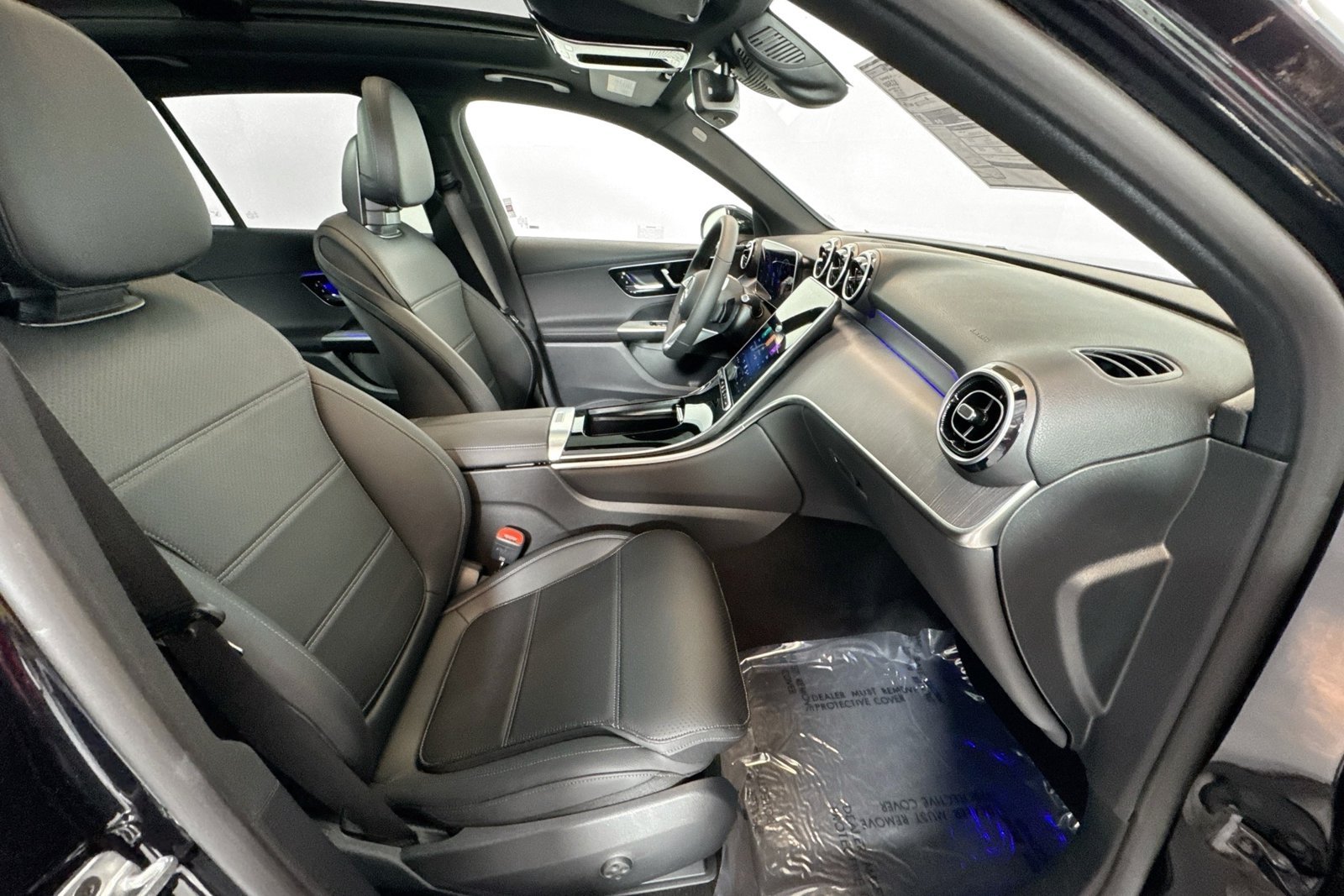 New 2026 Black Mercedes-Benz GLC 300 image 26