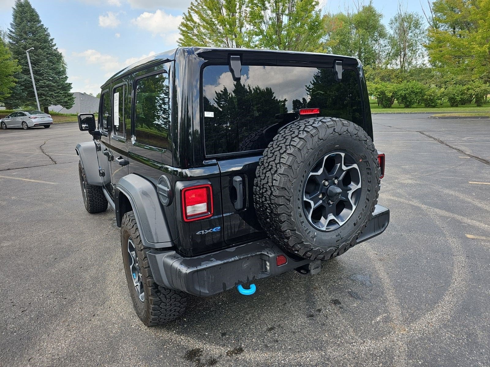 Certified Used 2023 Black Clearcoat Jeep Willys 4xe image 3