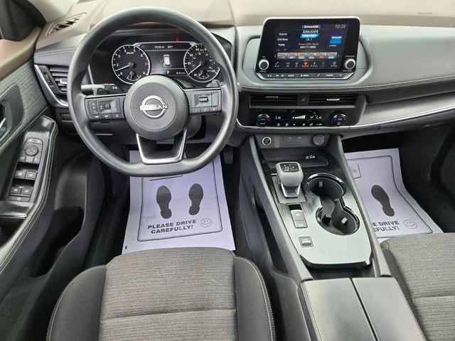 Used 2023 Gray Nissan SV image 13