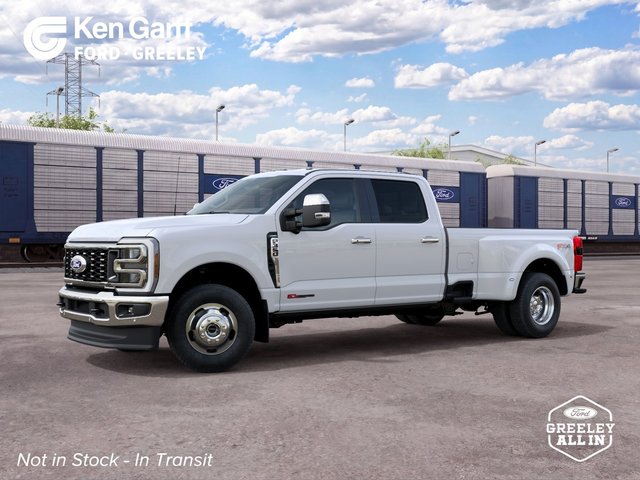 2027 Ford Super Duty F-350 DRW LARIAT