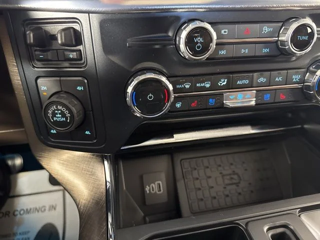 New 2026 Agate Black Metallic Ford King Ranch image 16