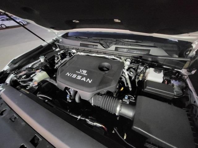 2025 Nissan Armada PRO-4X - Photo 10