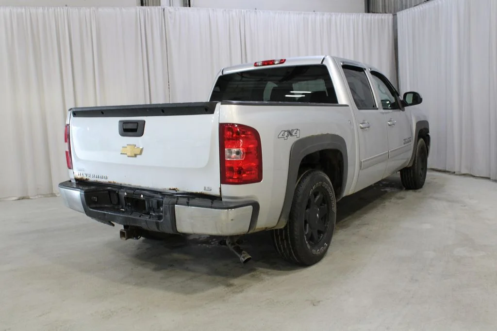 Used 2012 White Chevrolet LS image 20