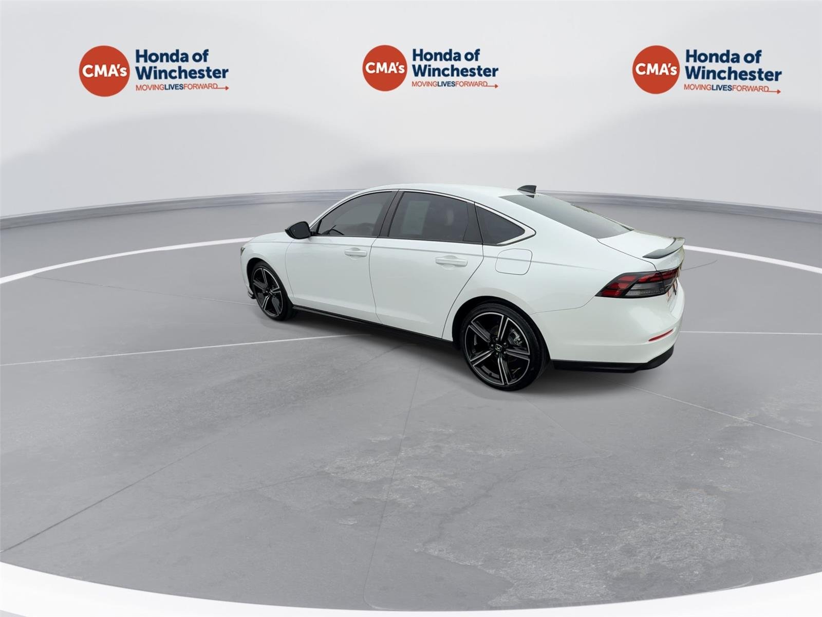 Used 2025 Platinum White Pearl Honda Sport image 6