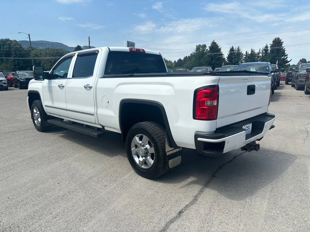 Used 2016 White GMC SLT image 6
