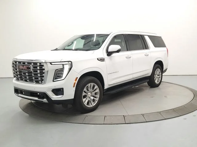 Used 2025 White GMC Denali image 4