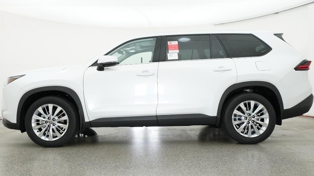 New 2026 Wind Chill Pearl Toyota Platinum image 9