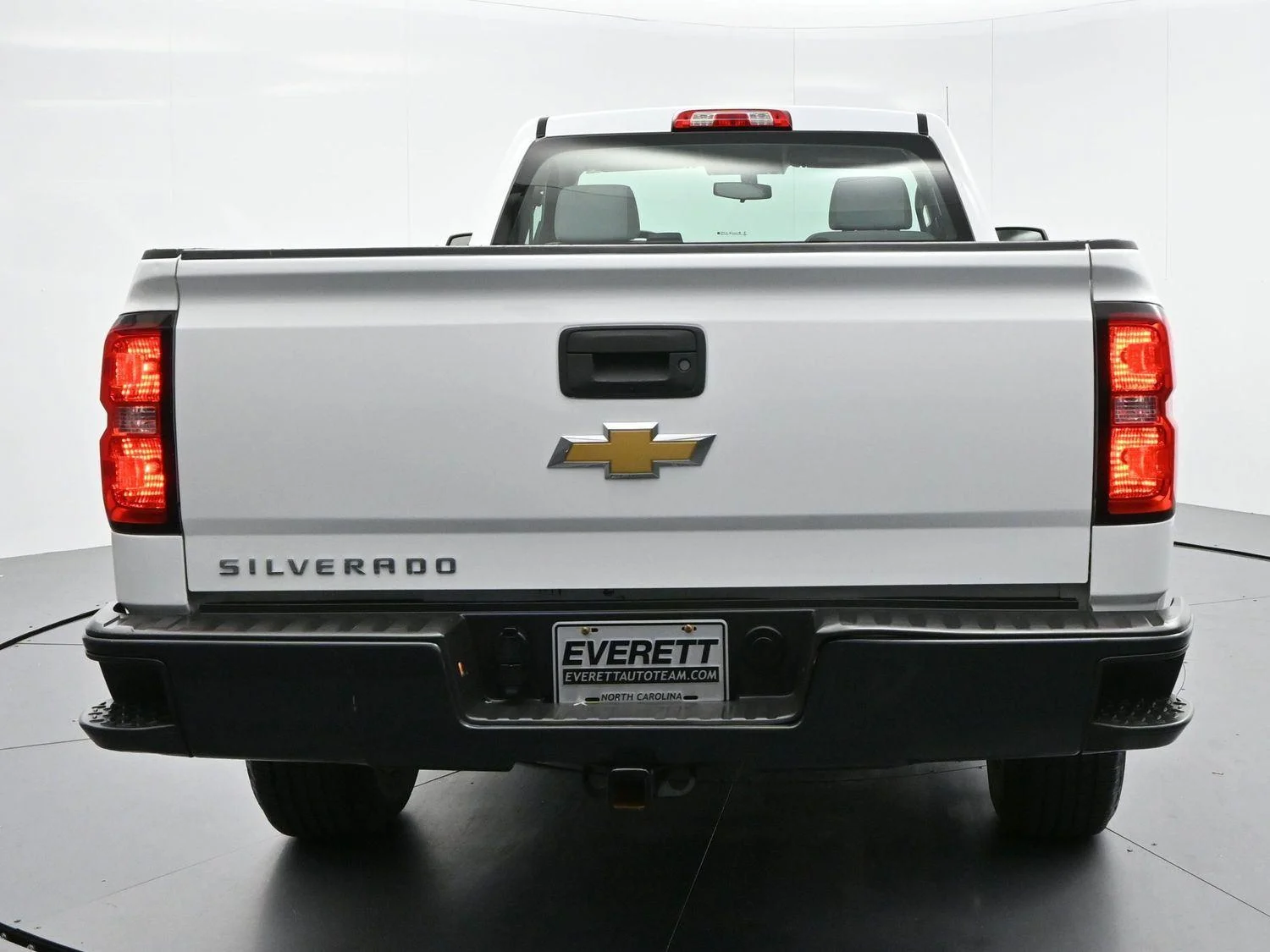 Used 2018 SUMMIT WHITE Chevrolet Work Truck image 6
