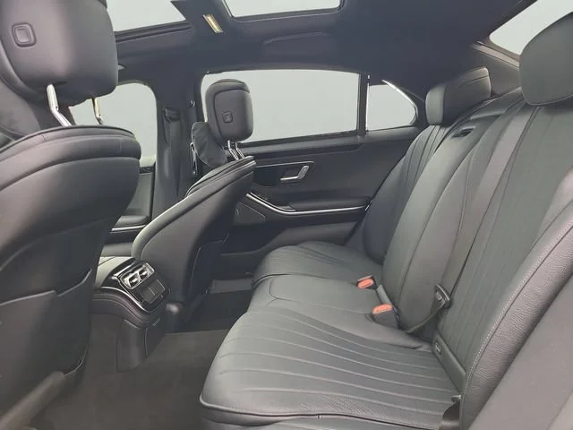 Used 2025 Black Mercedes-Benz S 500 image 8