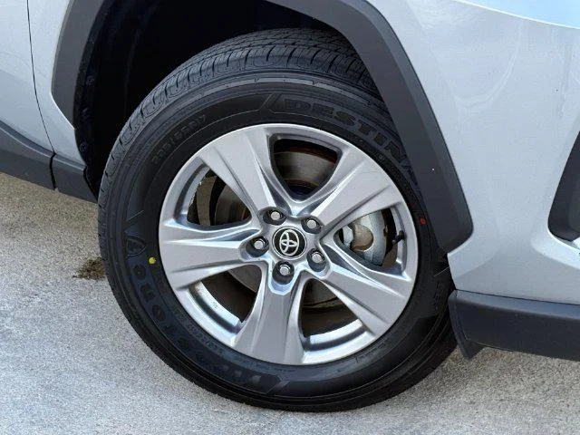 Certified Used 2025 SILVER SKY METALLIC Toyota XLE image 6