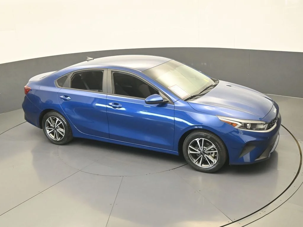 Used 2023 Deep Sea Blue Kia LXS image 44