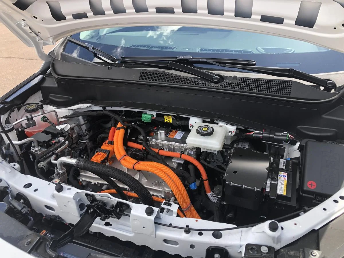 New 2027 White Chevrolet Fwd 4dr Rs image 20