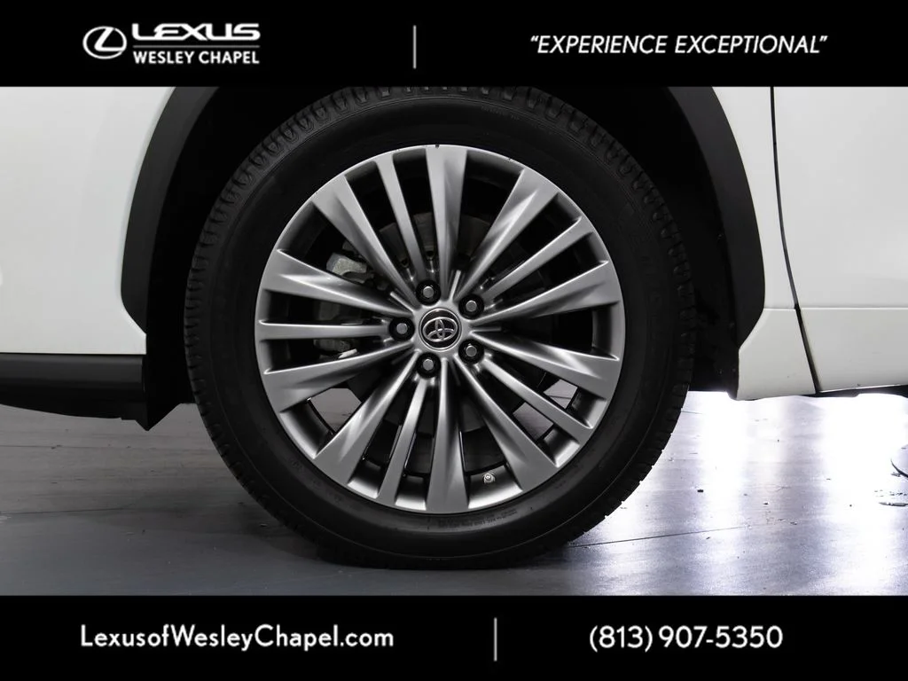 Used 2020 White Toyota Platinum image 4