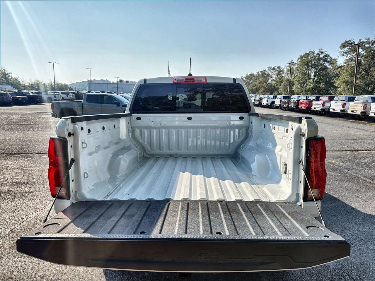 Used 2024 Summit White Chevrolet Z71 image 21