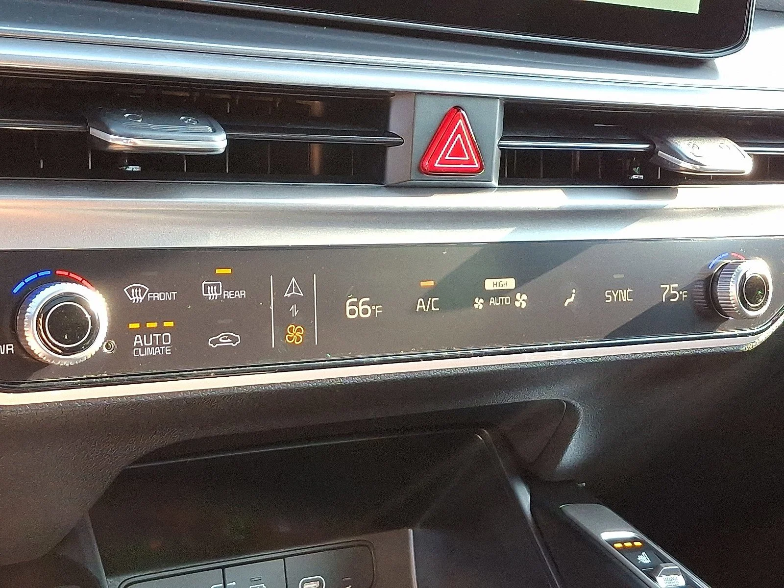 2026 Kia Sorento EX - Photo 10