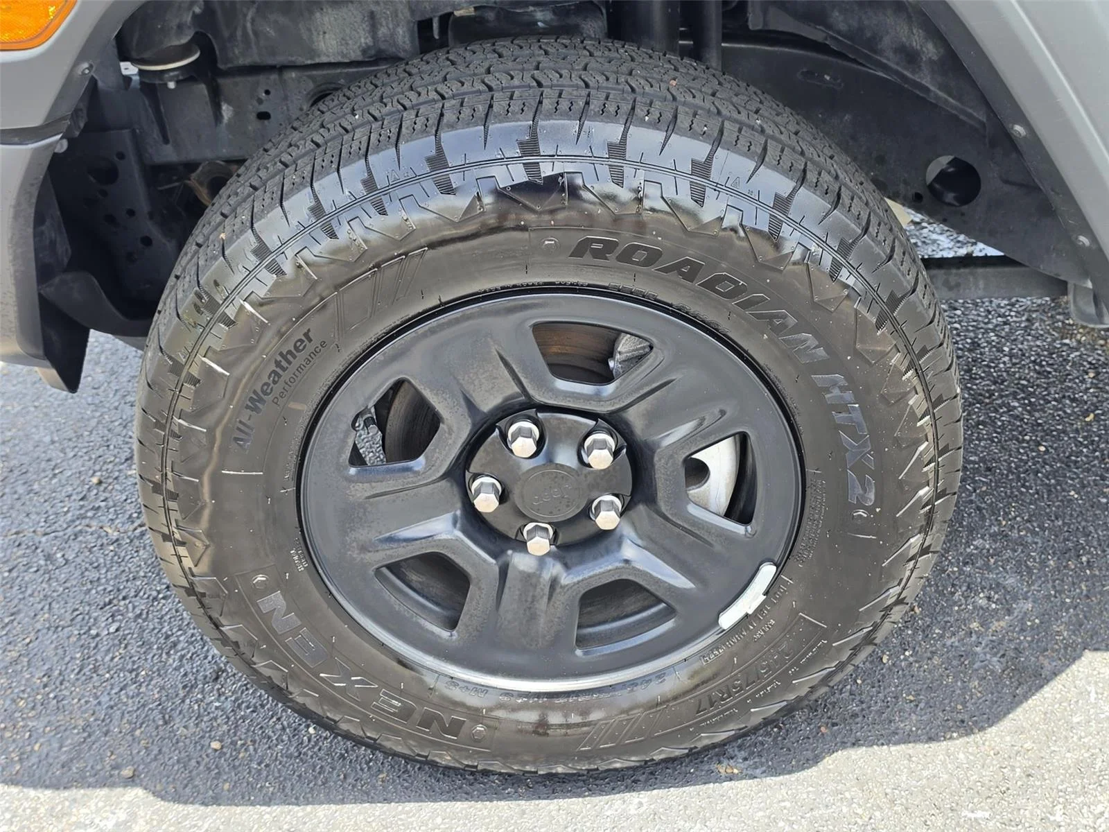 Used 2026 Granite Crystal Metallic Clearcoat Jeep Sport image 35