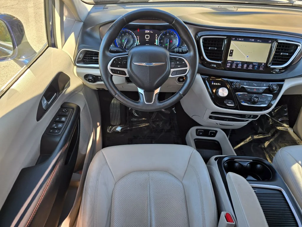 Used 2018 Blue Chrysler Touring L Plus image 32
