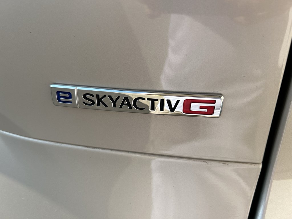 Used 2025 Platinum Quartz Mazda S Premium Plus Package image 9