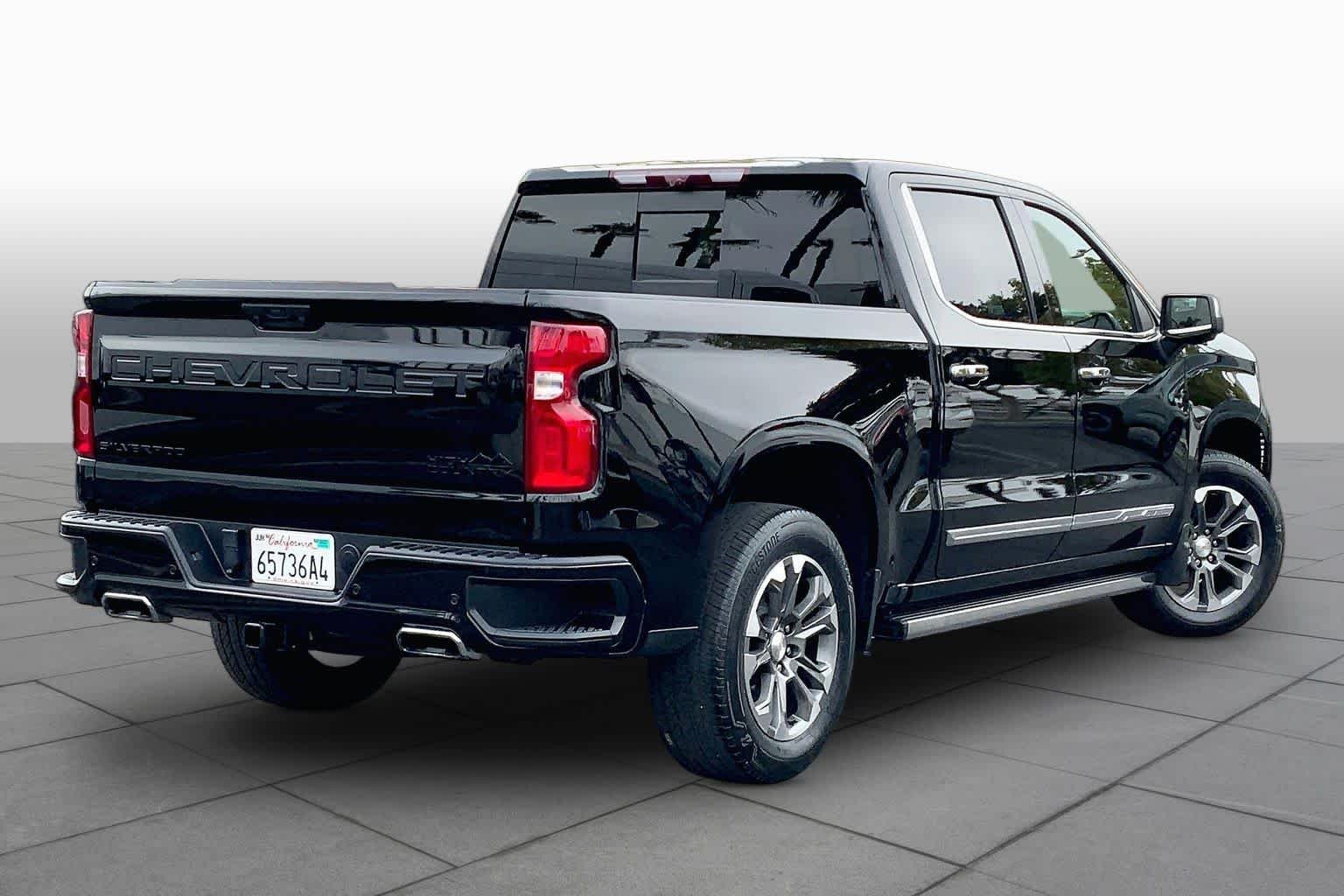 Used 2024 Black Chevrolet High Country image 12
