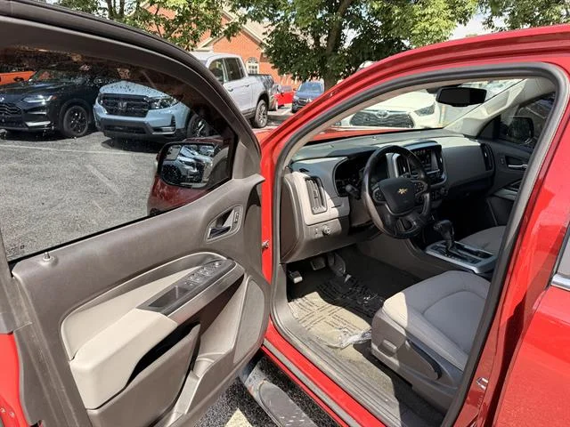 Used 2016 VICTORY RED Chevrolet LT image 9