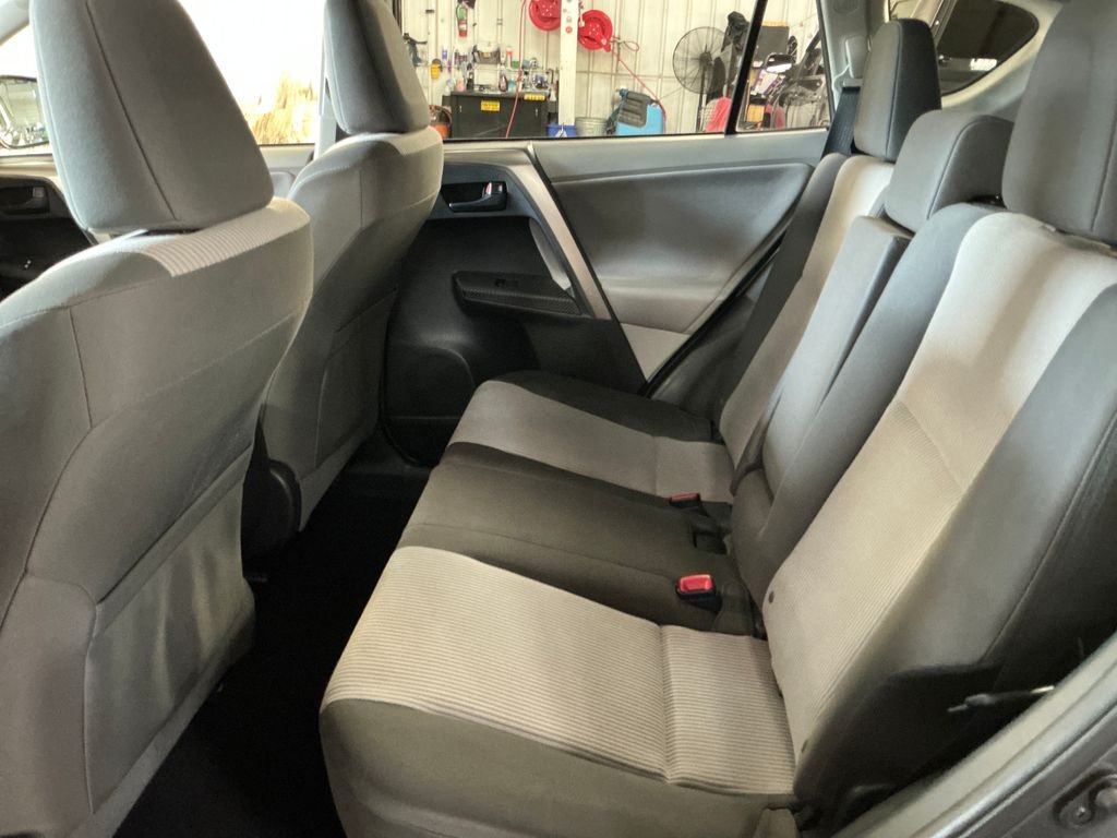 Used 2013 Gray Toyota LE image 24