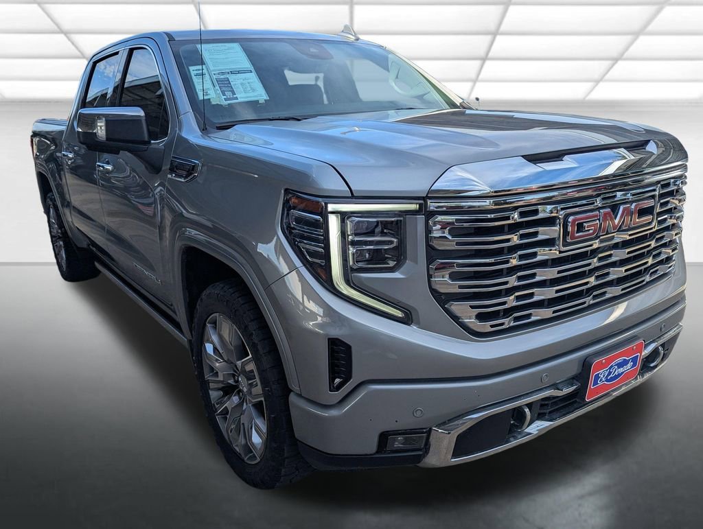 2024 GMC Sierra 4WD Crew Cab Short Box Denali's photo