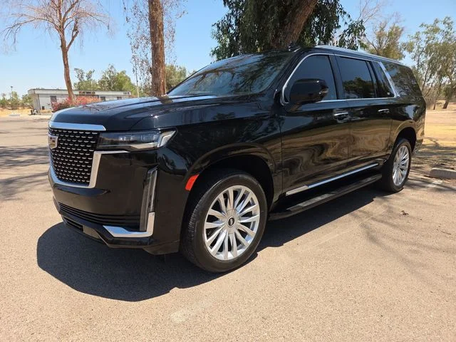 Used 2023 Black Cadillac Luxury image 3