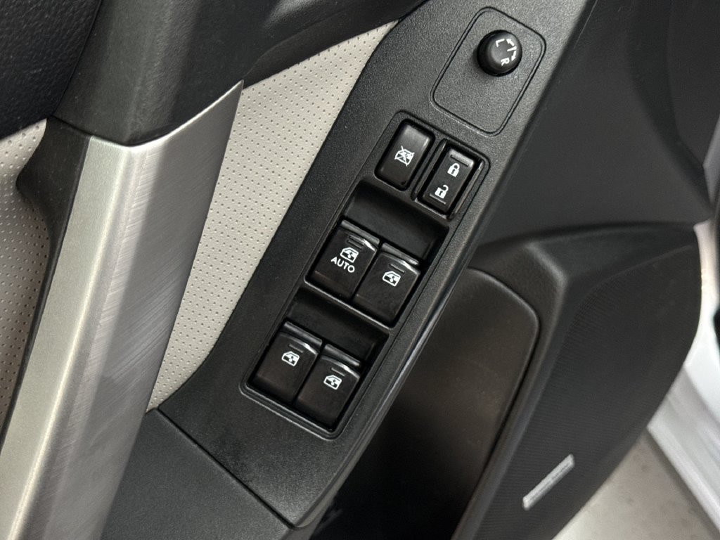 Used 2015 Ice Silver Metallic Subaru 2.5i Touring image 15