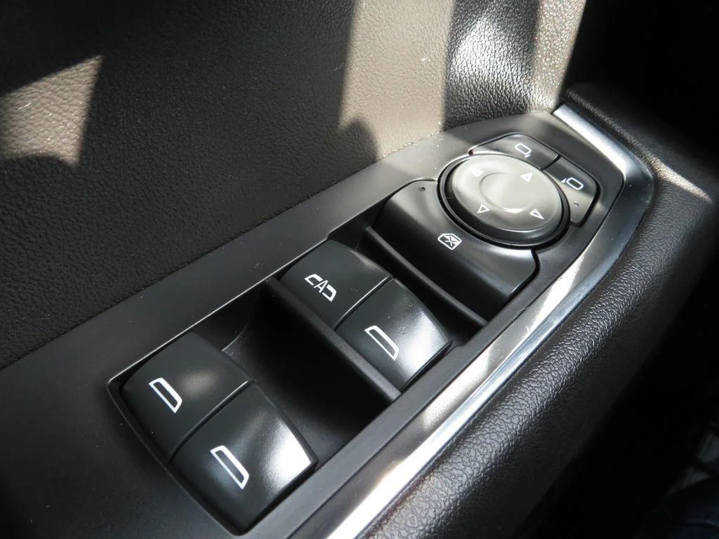 Used 2023 Ash Chevrolet RST image 25