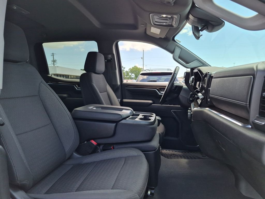 Used 2023 Summit White Chevrolet LT image 25