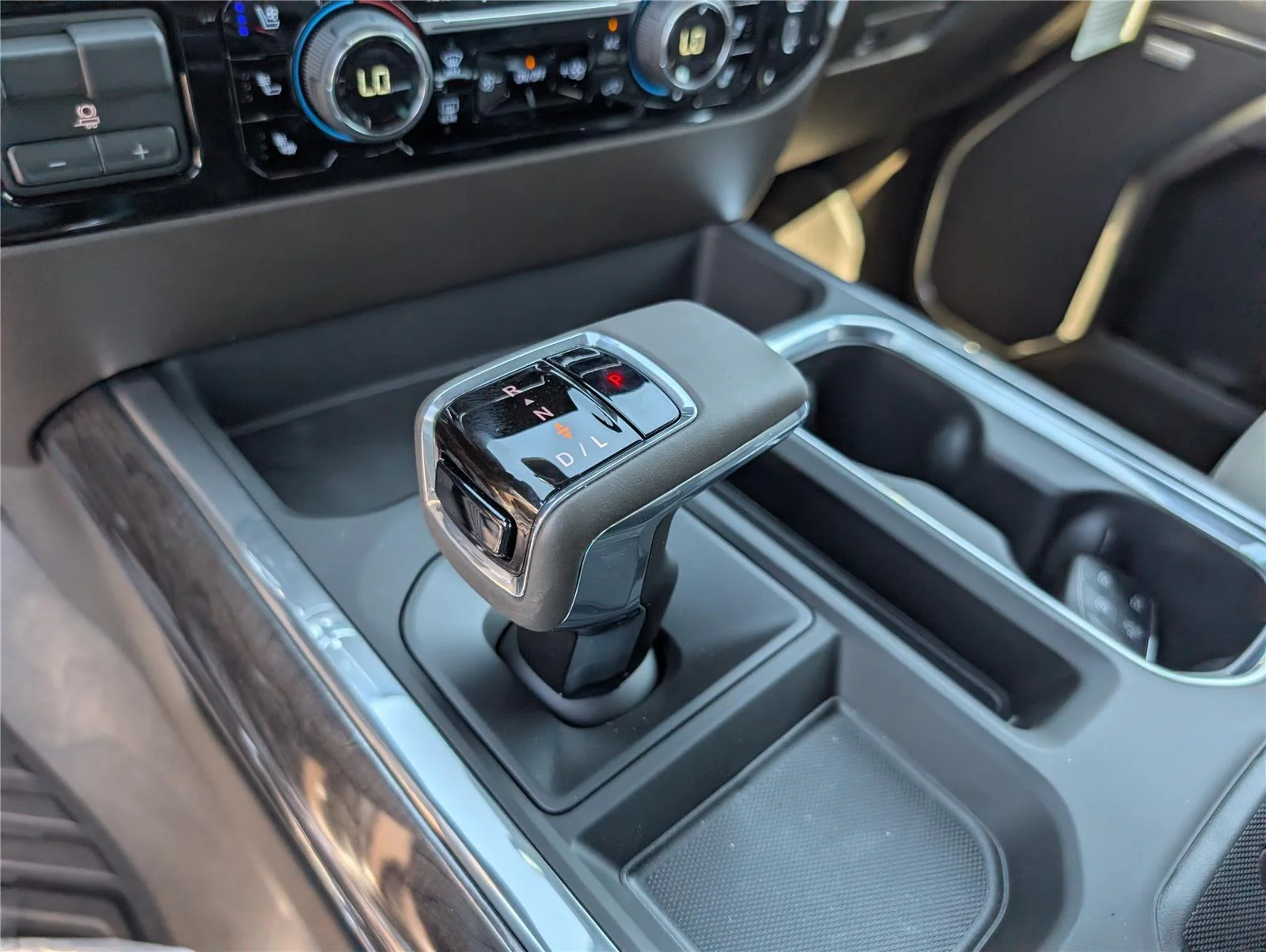 2026 Chevrolet Silverado 1500 LTZ - Photo 19