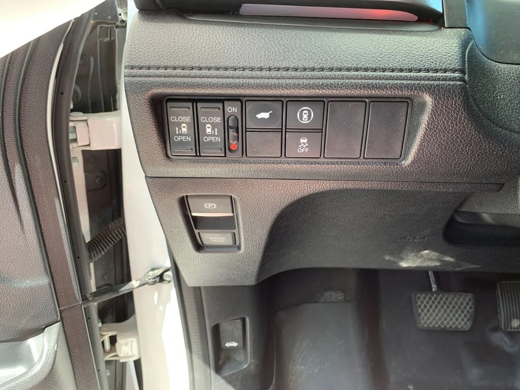 Used 2023  Honda Sport image 35